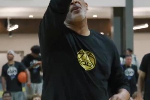 40分对飙冈萨加！库里NCAA一战封神！